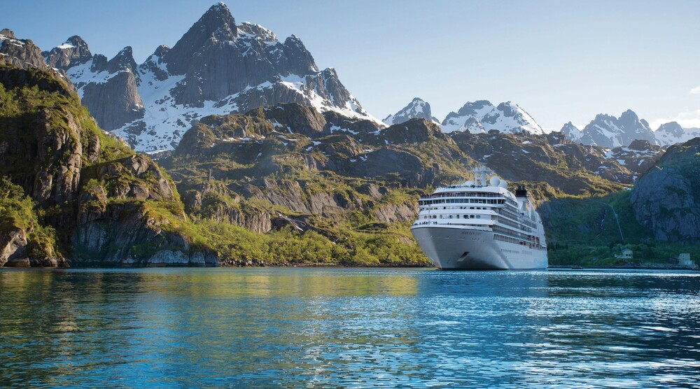 35-Day Baltic Explorer, Iceland & Canada Fall Foliage